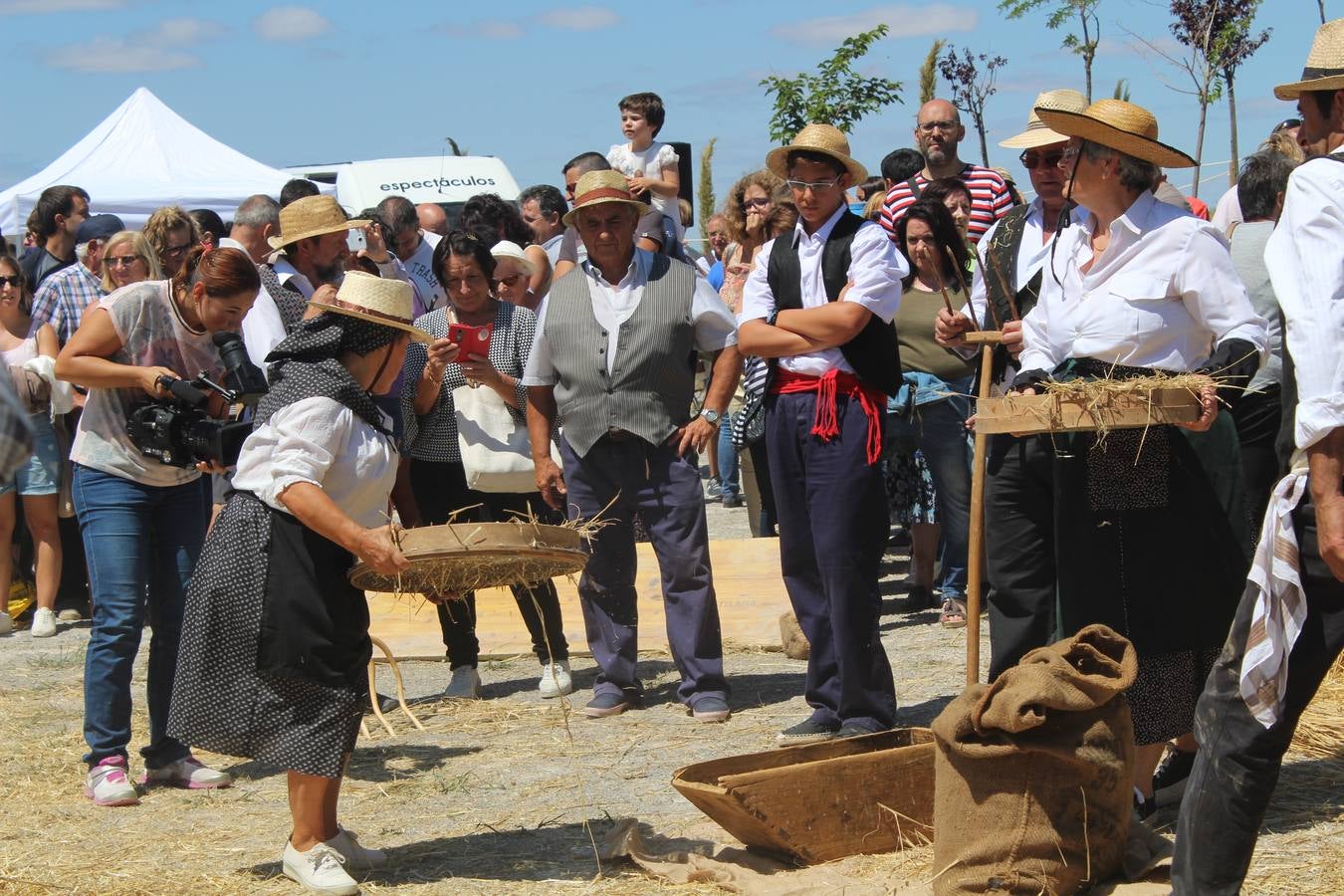 Ocón celebra la fiesta de la molienda