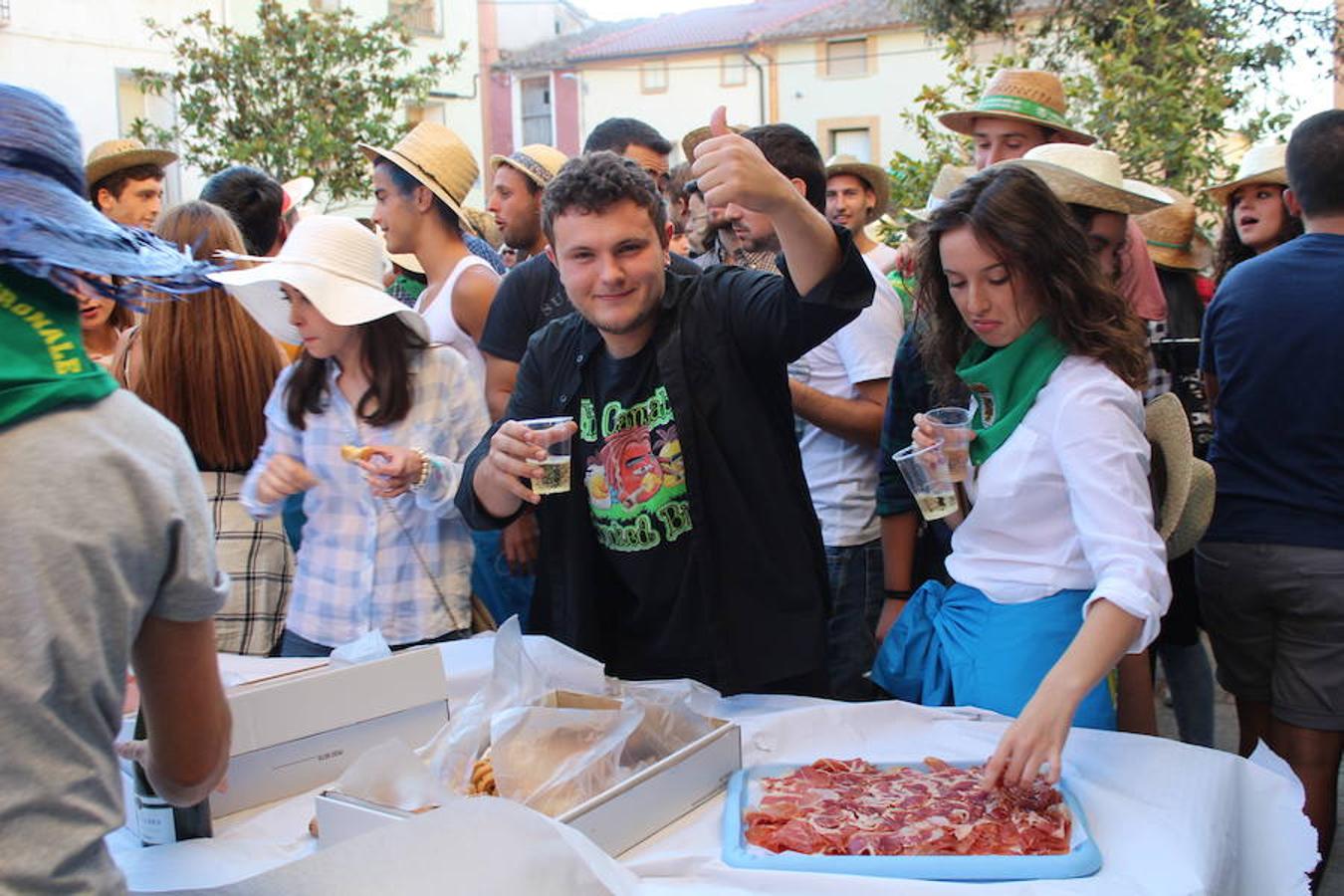 Galilea celebra las fiestas de San Roque y tras el chupinazo y el trago de zurracapote inician unas celebraciones muy participativas que se van a dilatar hasta el miércoles