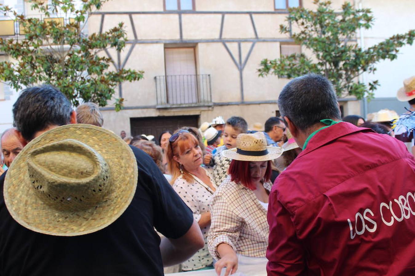 Galilea celebra las fiestas de San Roque y tras el chupinazo y el trago de zurracapote inician unas celebraciones muy participativas que se van a dilatar hasta el miércoles