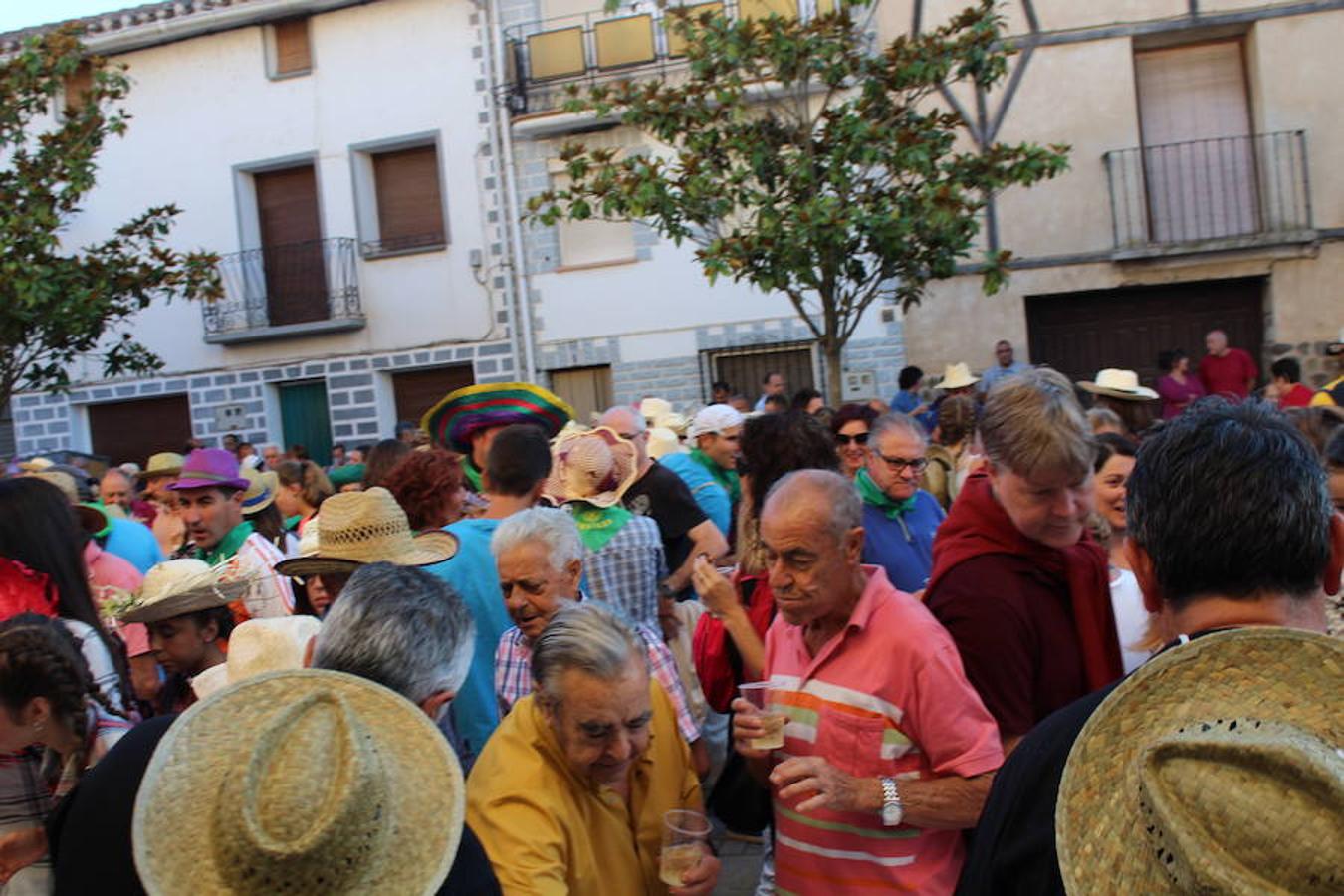 Galilea celebra las fiestas de San Roque y tras el chupinazo y el trago de zurracapote inician unas celebraciones muy participativas que se van a dilatar hasta el miércoles