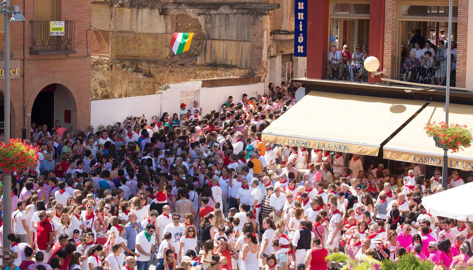 Las fotos del inicio de las fiestas alfaremas de 2017