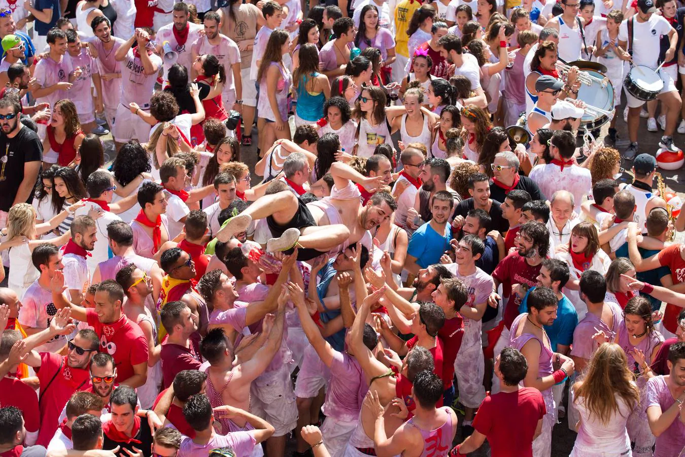 Las fotos del inicio de las fiestas alfaremas de 2017