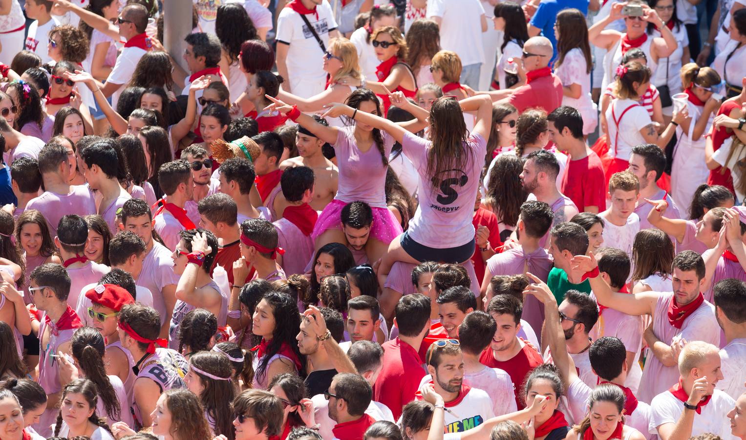 Las fotos del inicio de las fiestas alfaremas de 2017