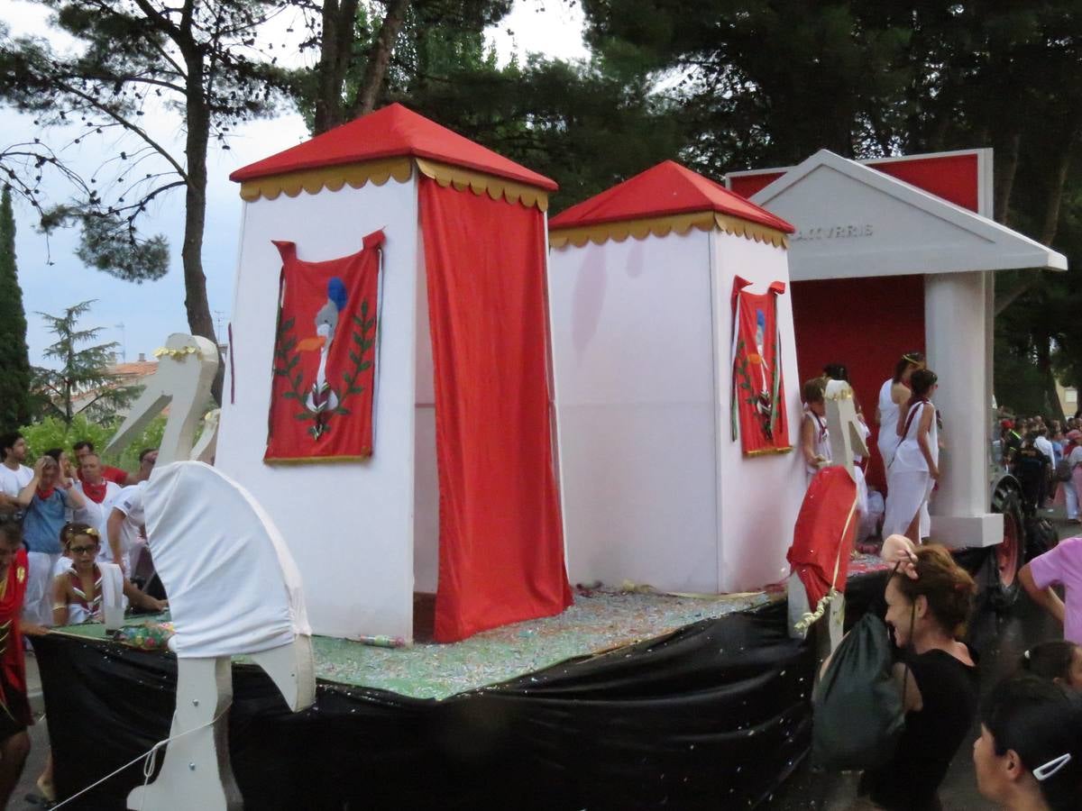 Los chicos del Chispazo ganaron la mejor comparsa, mientras que Cruz Roja repitió con la mejor carroza en el desfile de Alfaro.