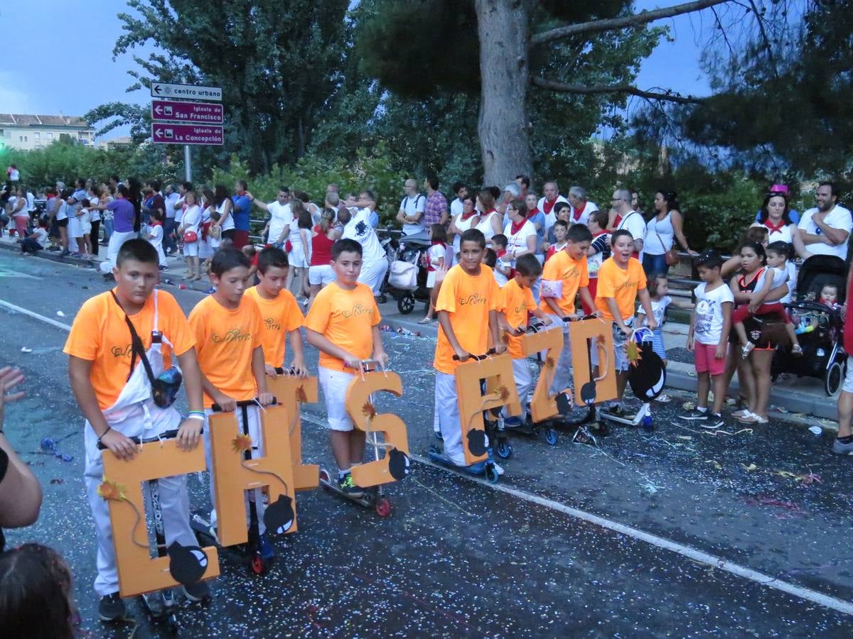 Los chicos del Chispazo ganaron la mejor comparsa, mientras que Cruz Roja repitió con la mejor carroza en el desfile de Alfaro.