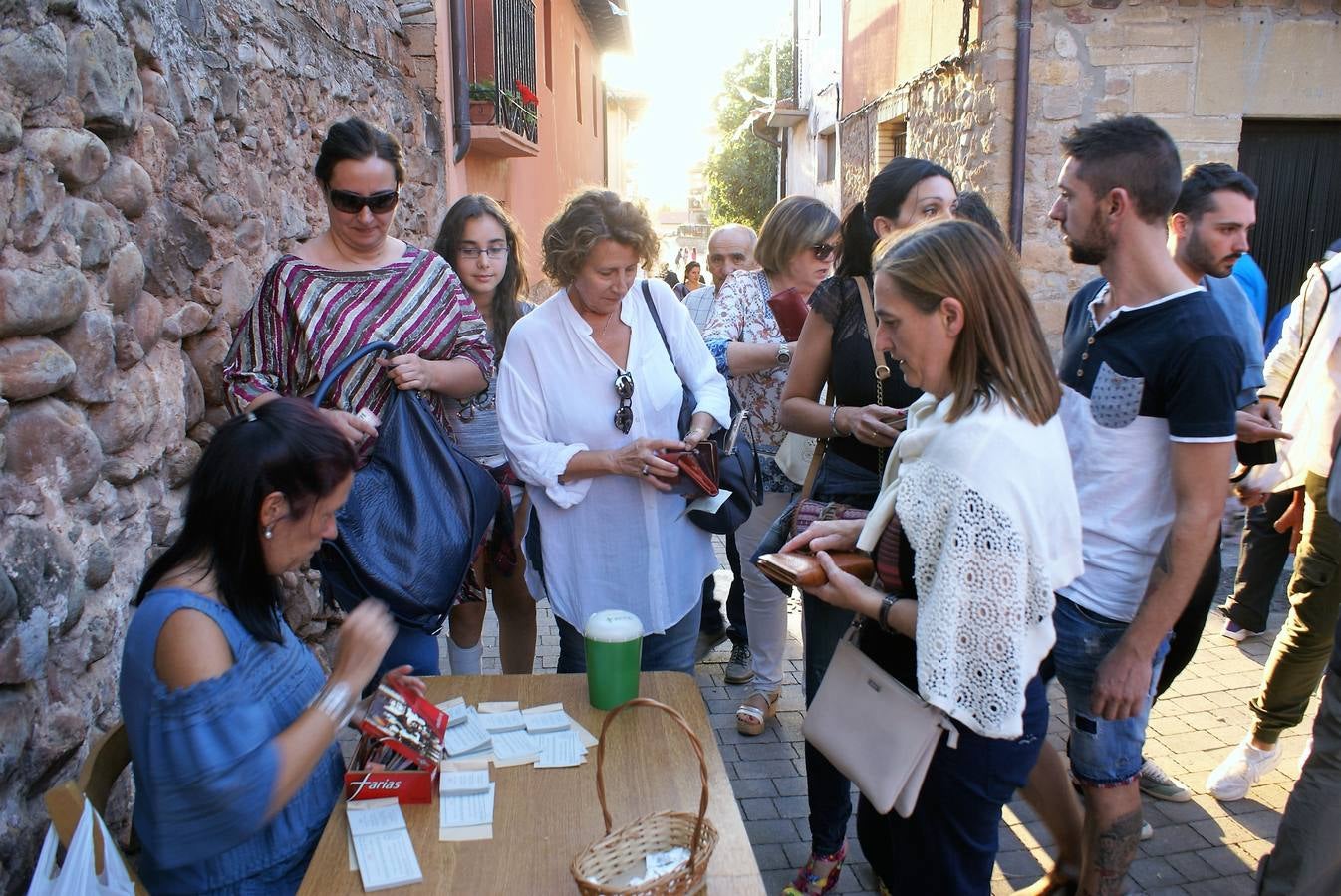 Ledesma de la Cogolla repartió 2.200 raciones en su 21ª edición del Festival de la oreja rebozada y vino de Rioja.