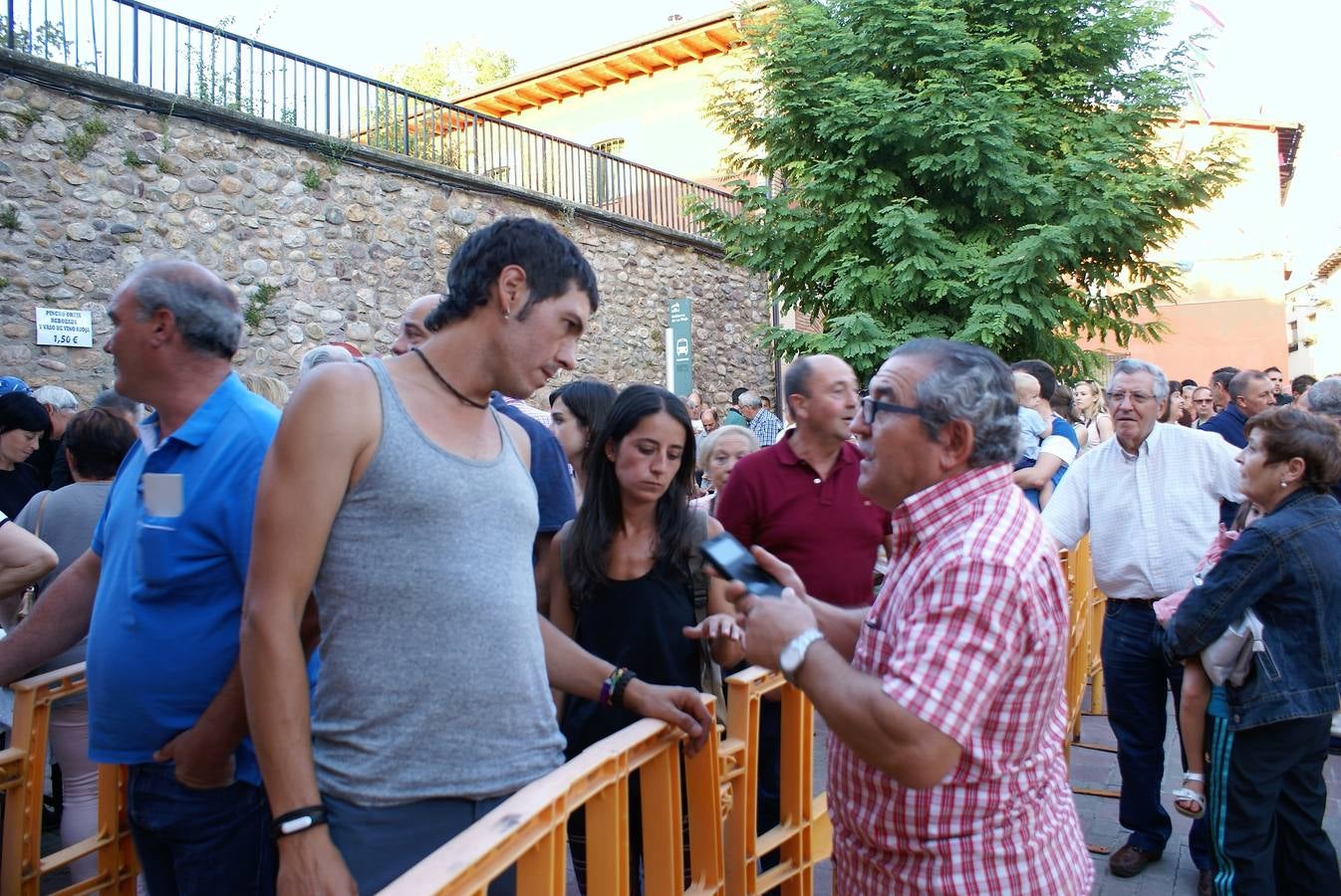 Ledesma de la Cogolla repartió 2.200 raciones en su 21ª edición del Festival de la oreja rebozada y vino de Rioja.