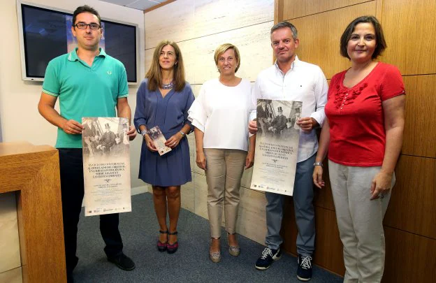 David Torres, Aurora Martínez, Leonor González, José Luis Ollero y Cristina Sáenz de Pipaón. :: juan marín
