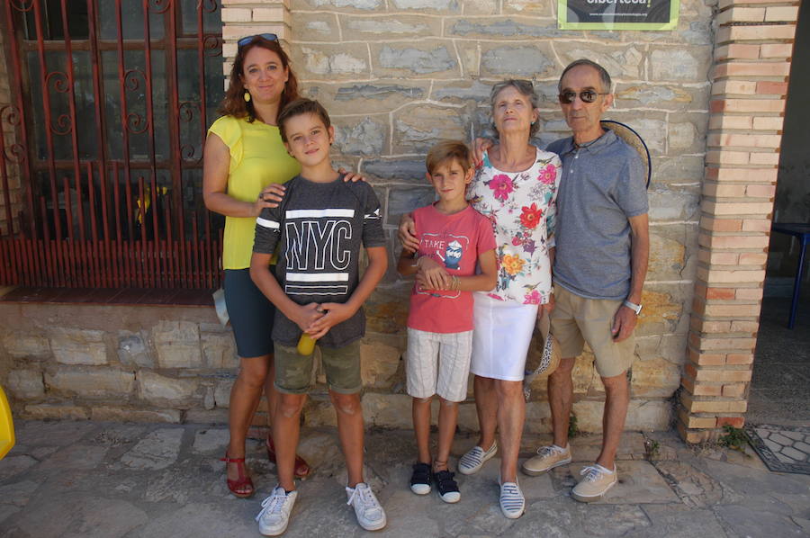 La localidad riojana comenzó sus fiestas en honor a la Virgen de Atisca con un programa muy variado