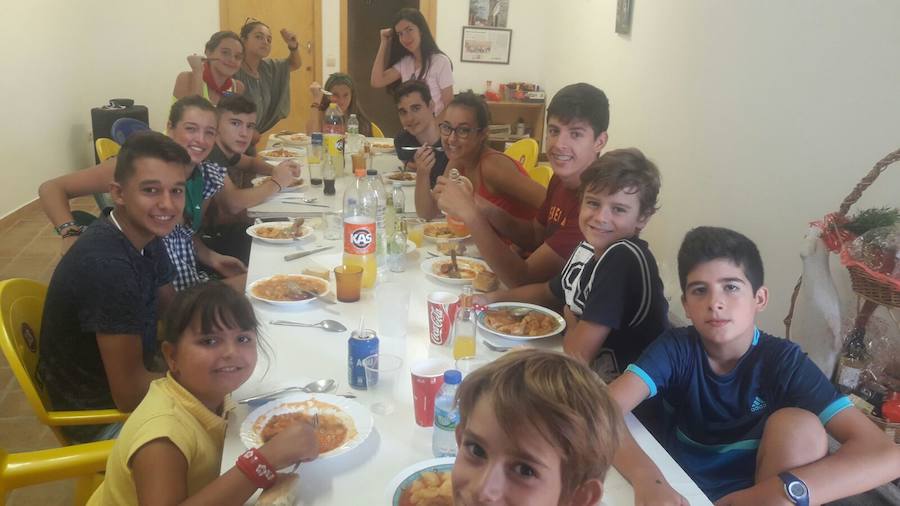 La localidad riojana comenzó sus fiestas en honor a la Virgen de Atisca con un programa muy variado