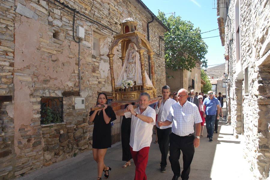 La localidad riojana comenzó sus fiestas en honor a la Virgen de Atisca con un programa muy variado