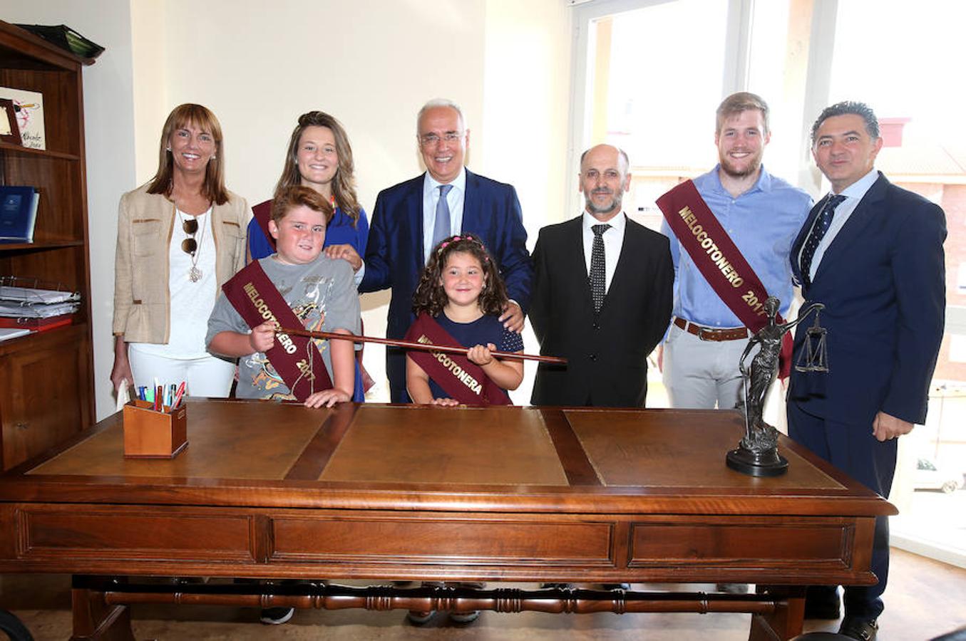 El presidente del Gobierno de La Rioja, José Ignacio Ceniceros ha participado esta maána en la inauguración del nuevo edificio que alberga el Ayuntamiento de Alberite ubicado en la Plaza José María Trevijano