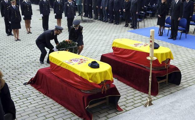 Funeral por los dos policías muertos en Kabul.