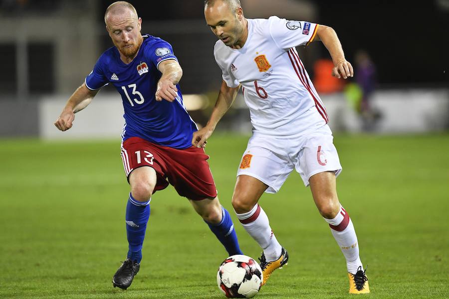 'La Roja' golea sin piedad a Liechtenstein y se acerca al Mundial tras la victoria más abultada de su historia como visitante.