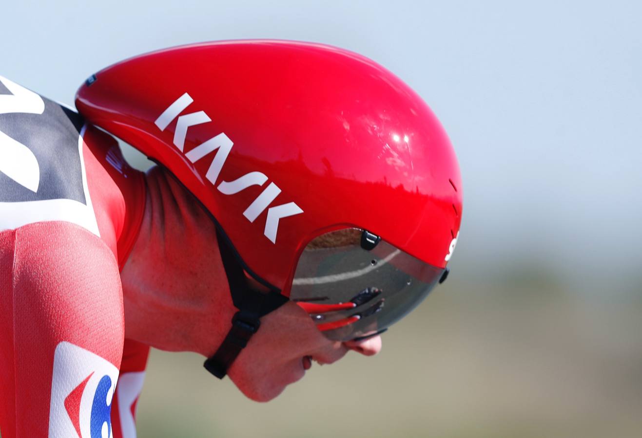 El líder de la Vuelta Ciclista a España ha consolidado su liderato con el triunfo en la contrarreloj que ha acabado en Logroño