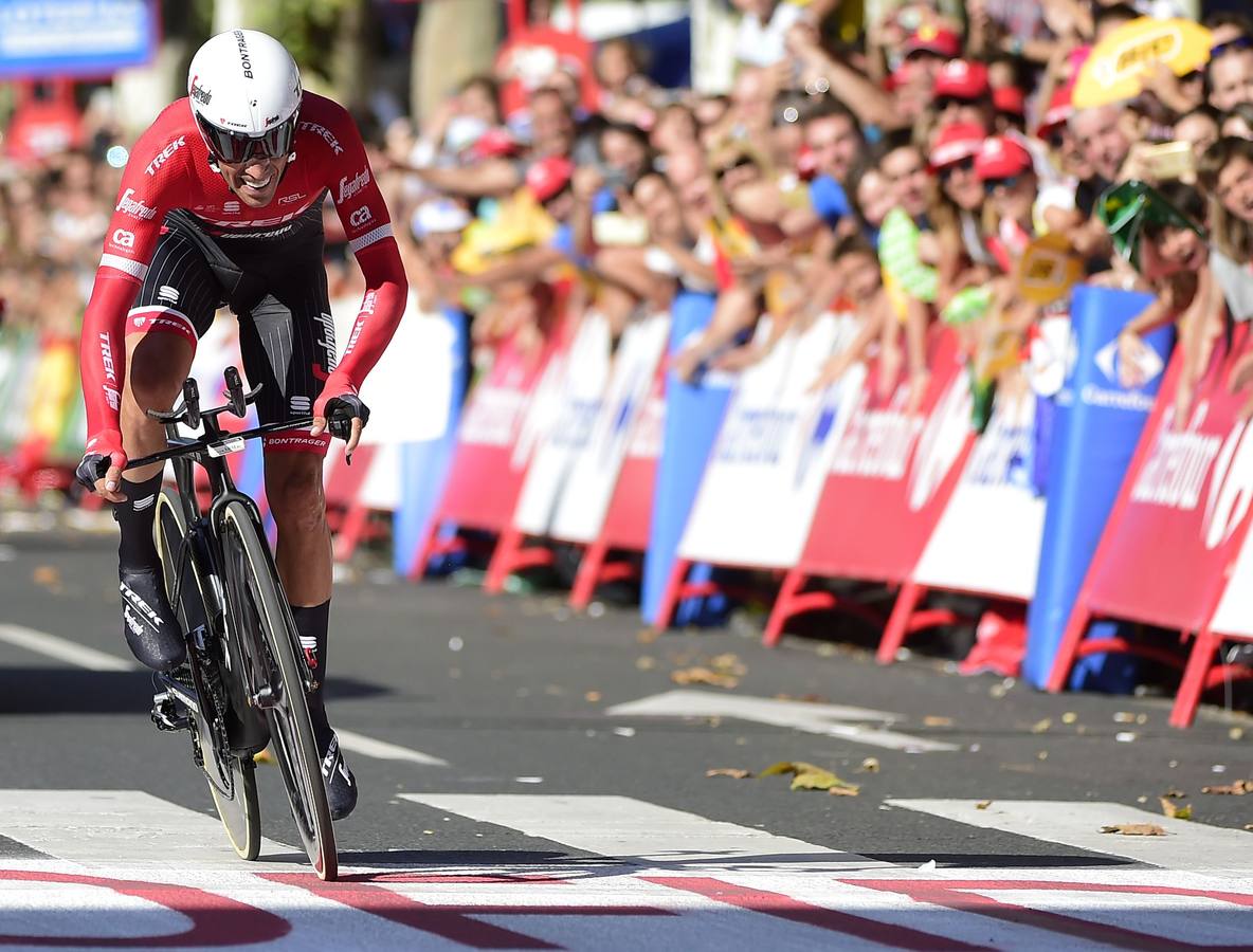 El líder de la Vuelta Ciclista a España ha consolidado su liderato con el triunfo en la contrarreloj que ha acabado en Logroño