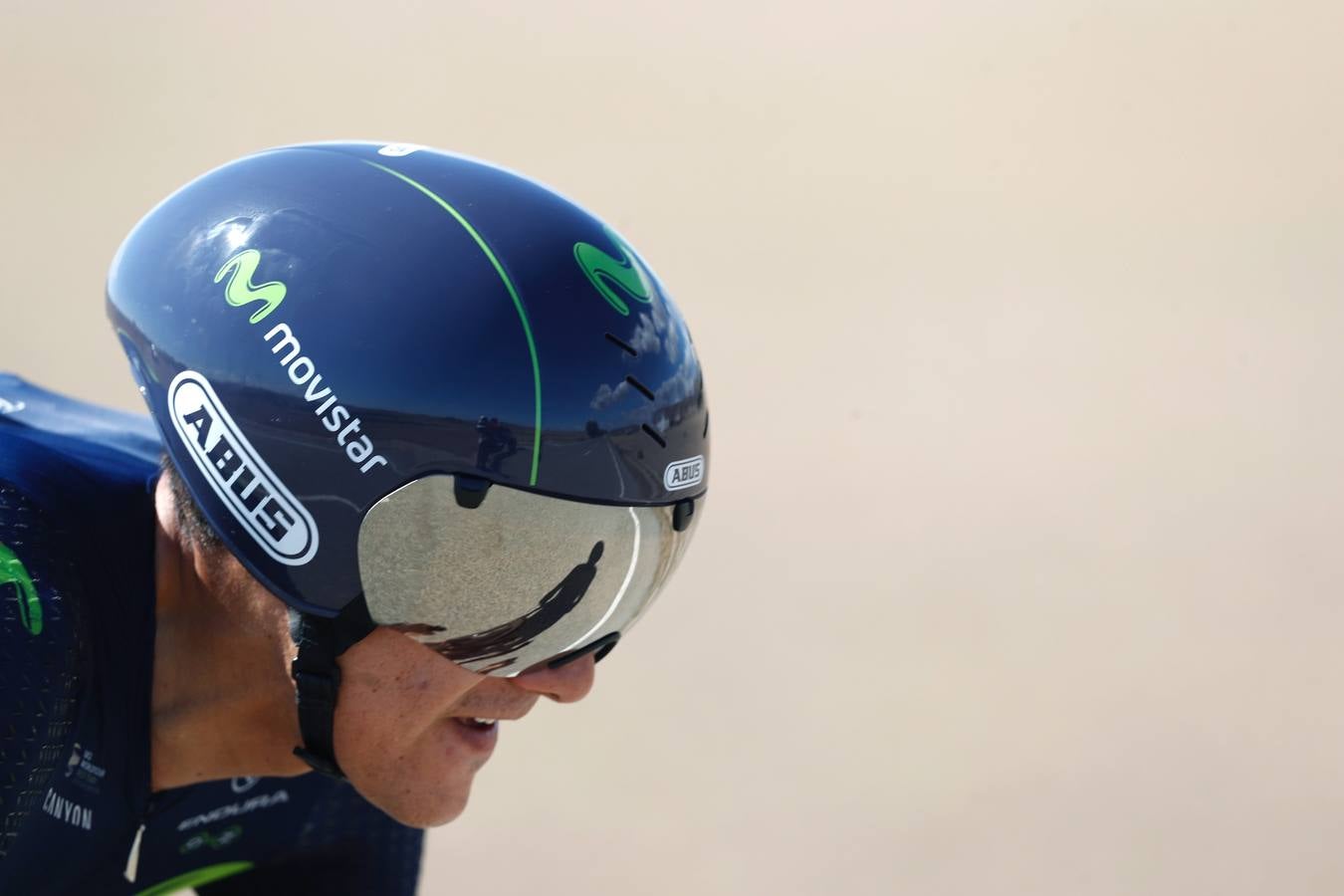 El líder de la Vuelta Ciclista a España ha consolidado su liderato con el triunfo en la contrarreloj que ha acabado en Logroño