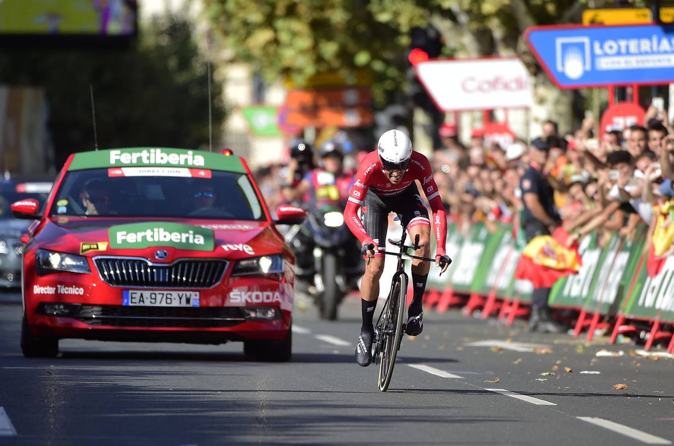 El líder de la Vuelta Ciclista a España ha consolidado su liderato con el triunfo en la contrarreloj que ha acabado en Logroño