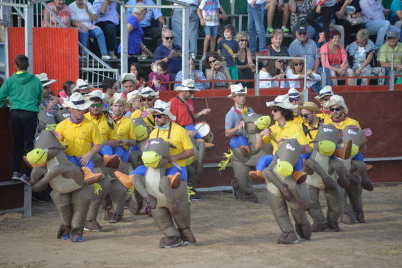 Continúan las fiestas de San Asensio en medio de un gran ambiente en todos los actos que se han propuesto en un programa donde no faltan la romería a Davalillo, el Día de los Borrachos y las vacas.