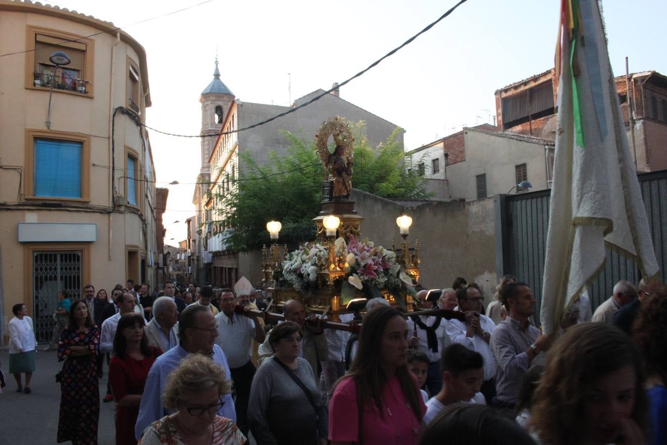 Imágenes de las vaquillas y de la procesión de las fiestas de Alfaro.