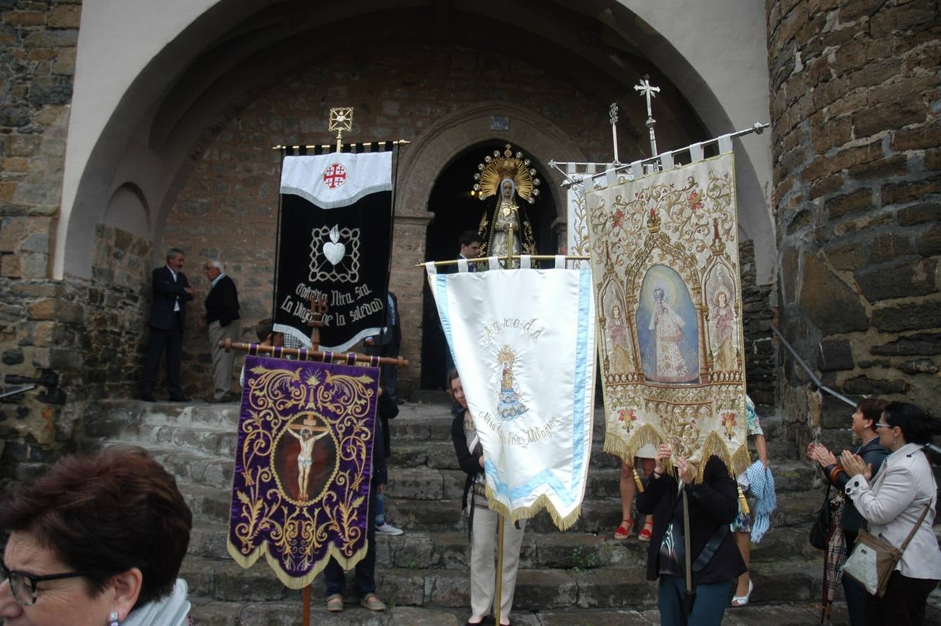 Imágenes de la procesión que se celebró en Cornago en honor a la Virgen de la Soledad.