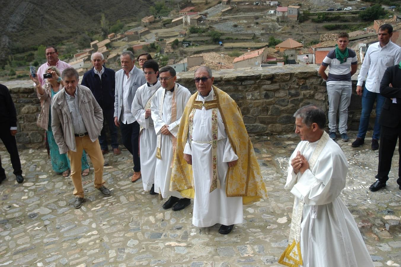 Imágenes de la procesión que se celebró en Cornago en honor a la Virgen de la Soledad.