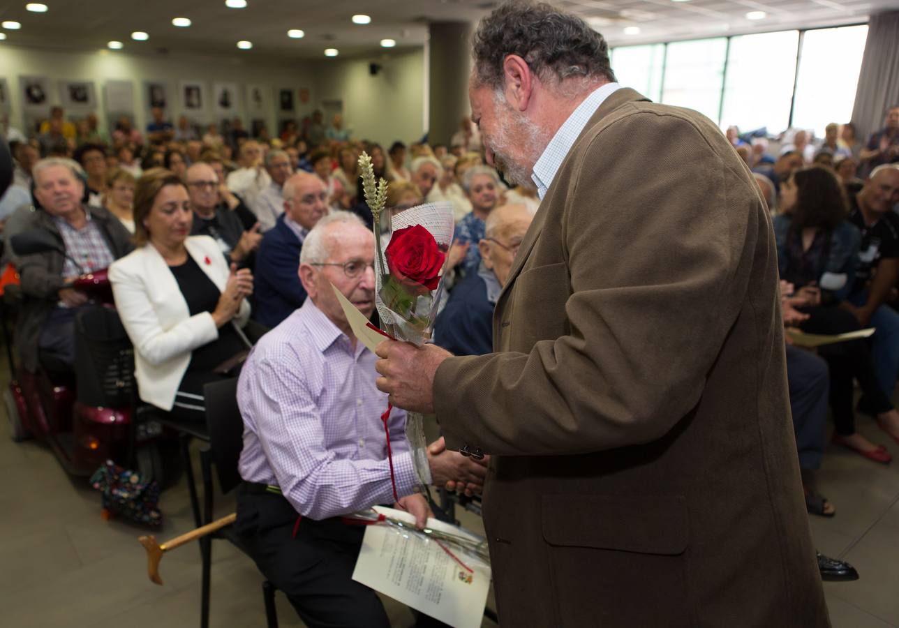 Villamediana tributó un homenaje a sus vecinos fusilados en 1936, que contó con el apoyo de todos los partidos