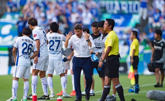 Ricardo Rodríguez, durante un partido del Tokushima Vortis.