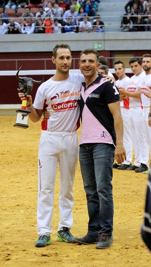 Pablo Martín gana la semifinal del concurso de recortadores