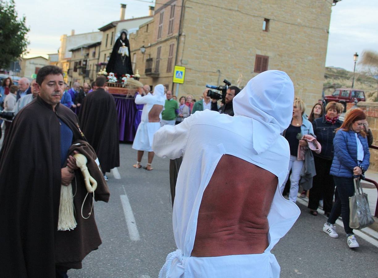 La procesión de la Cruz de septiembre volvió a reunir a los 'picaos'.