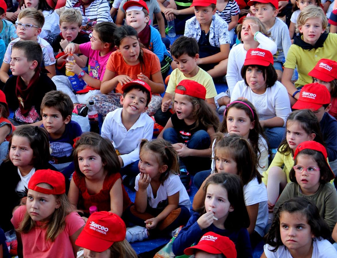 Los niños disfrutaron de lo lindo con las aventuras de Gortorito, Rosalinda y la bruja Ciriaca.