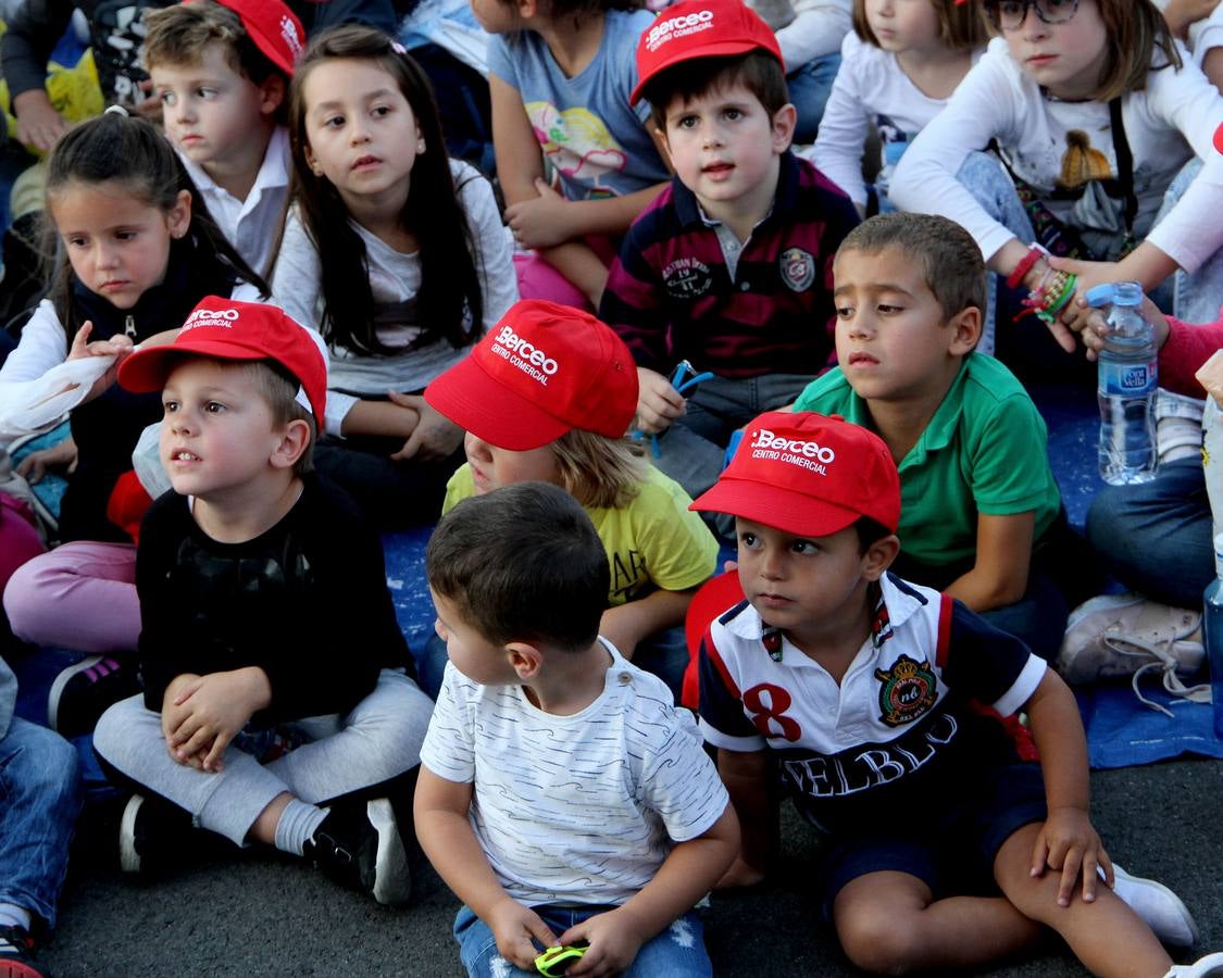 Los niños disfrutaron de lo lindo con las aventuras de Gortorito, Rosalinda y la bruja Ciriaca.
