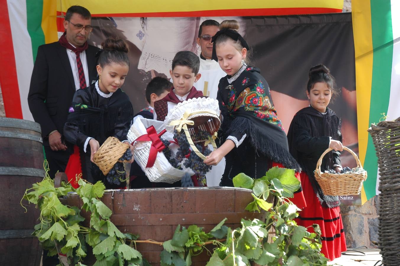 Pisado de uva y procesión de Acción de Gracias y Virgen de la Antigua en Rincón de Olivedo