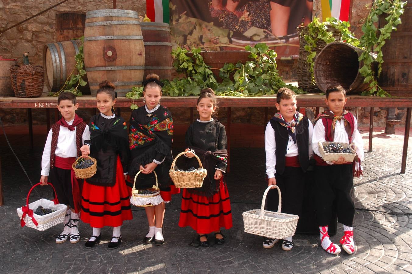 Pisado de uva y procesión de Acción de Gracias y Virgen de la Antigua en Rincón de Olivedo