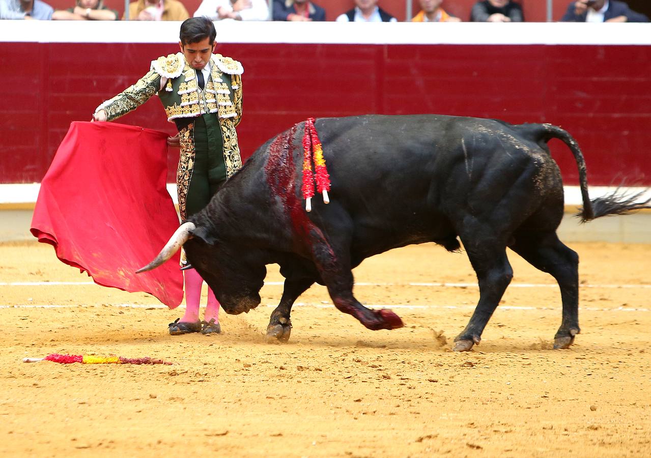 El quinto festejo de la Feria de San Mateo ha sido un espectáculo para olvidar cuanto antes, marcado por el nulo juego de la corrida de Zalduendo