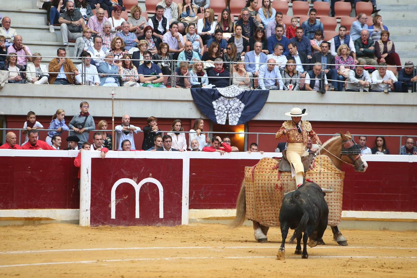 El quinto festejo de la Feria de San Mateo ha sido un espectáculo para olvidar cuanto antes, marcado por el nulo juego de la corrida de Zalduendo