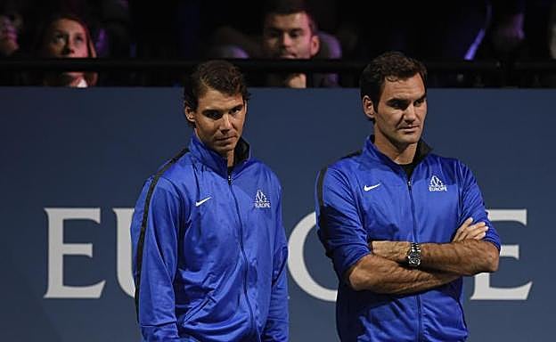 Nadal y Federer, durante el partido entre Thiem e Isner de la Laver Cup.