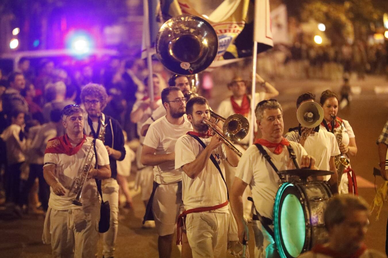 La quema de la cuba pone el punto y final de los sanmateos 2017