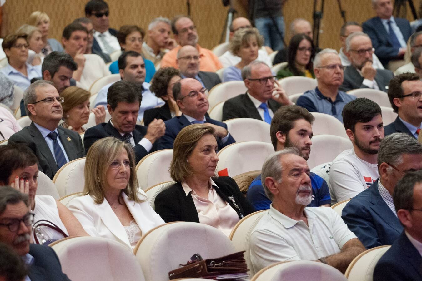 En sus bodas de plata, la UR lo ha celebrado en el Auditorio del Ayuntamiento de Logroño recordando el de hace 25 años