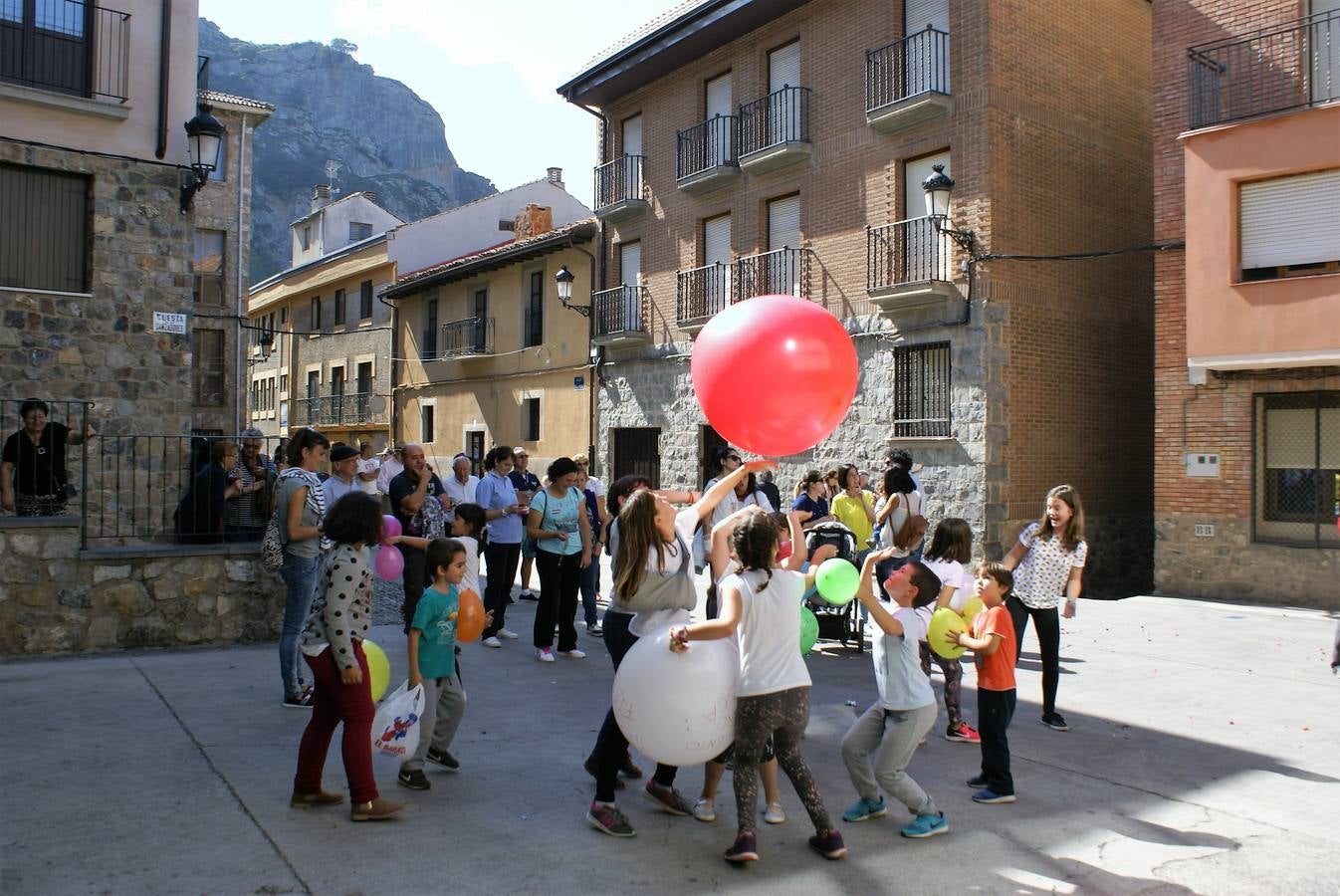 Las imágenes del cohete por las fiestas de Gracias