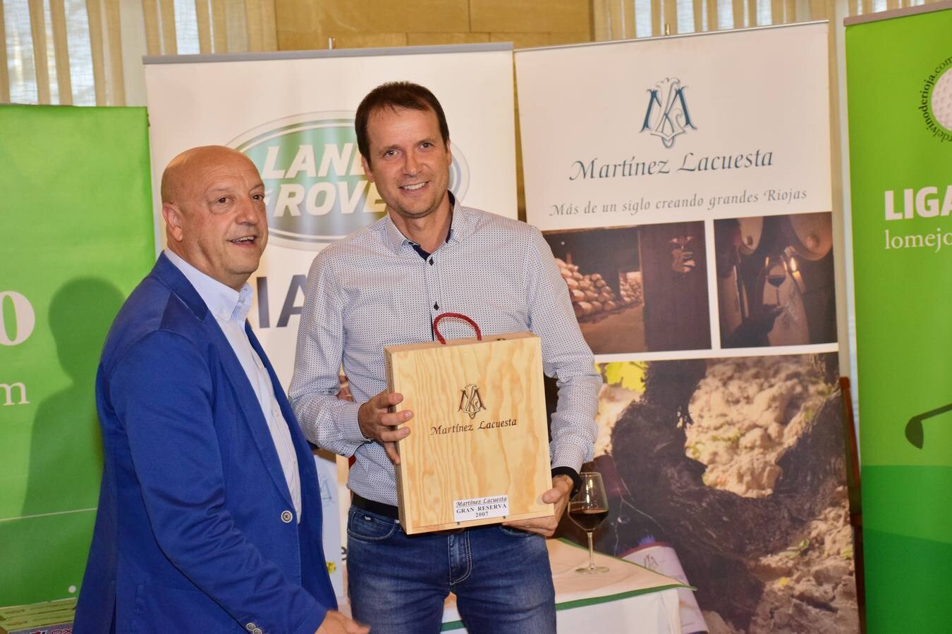 Imágenes de la entrega de premios del Torneo Martínez Lacuesta, de la Liga de Golf y Vino de lomejordelvinoderioja.com.