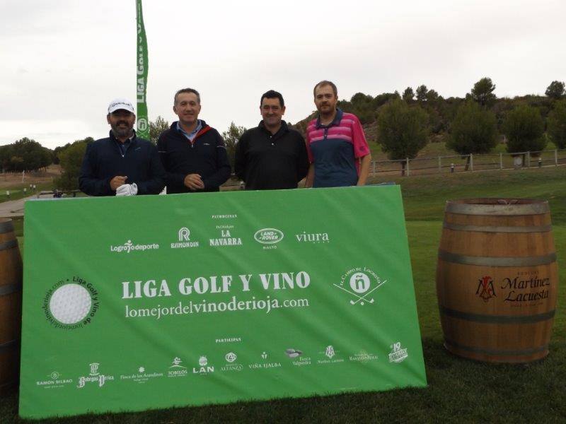 Fotos de la salida de los jugadores participantes en el Torneo Martínez Lacuesta, de la Liga de Golf y Vino de lomejordelvinoderioja.com.