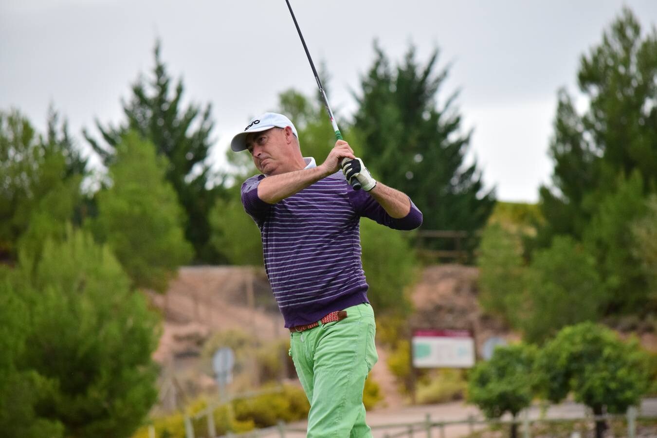 Los participantes en el torneo disfrutaron de una gran jornada de golf.