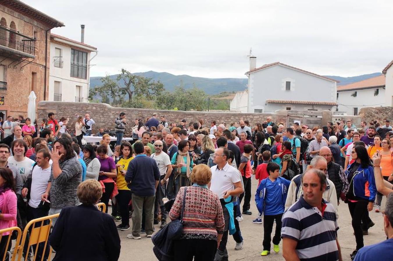 Alrededor de 4.000 bocadillos con el embutido asado en su punto fueron consumidos por turistas y también por los todos aquellos que participaron en una excursión por el entorno