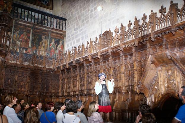 Escena en la sillería del coro de Santa María al Real. :: 