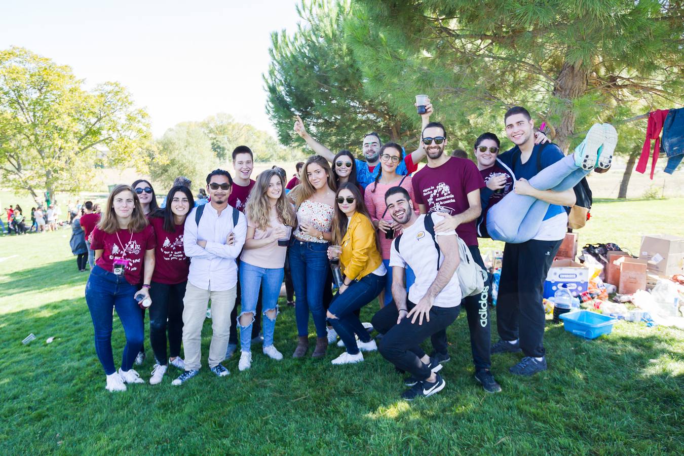 El curso comienza con las tradicionales novatadas, que los nuevos alumnos se tomaron con buen humor.