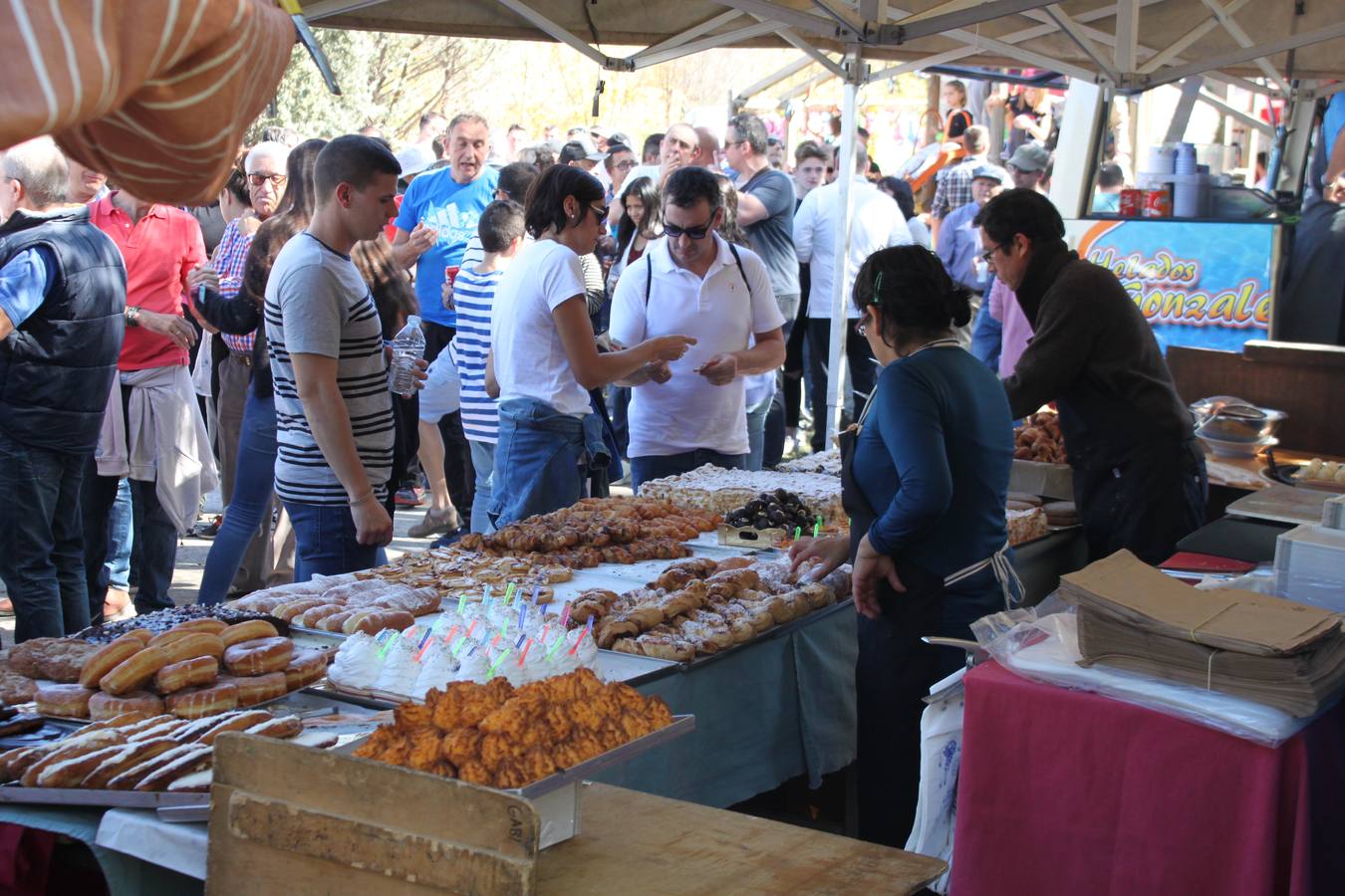 Gran ambiente en este festival gastronómico que se celebra cada año por estas fechas en Enciso.