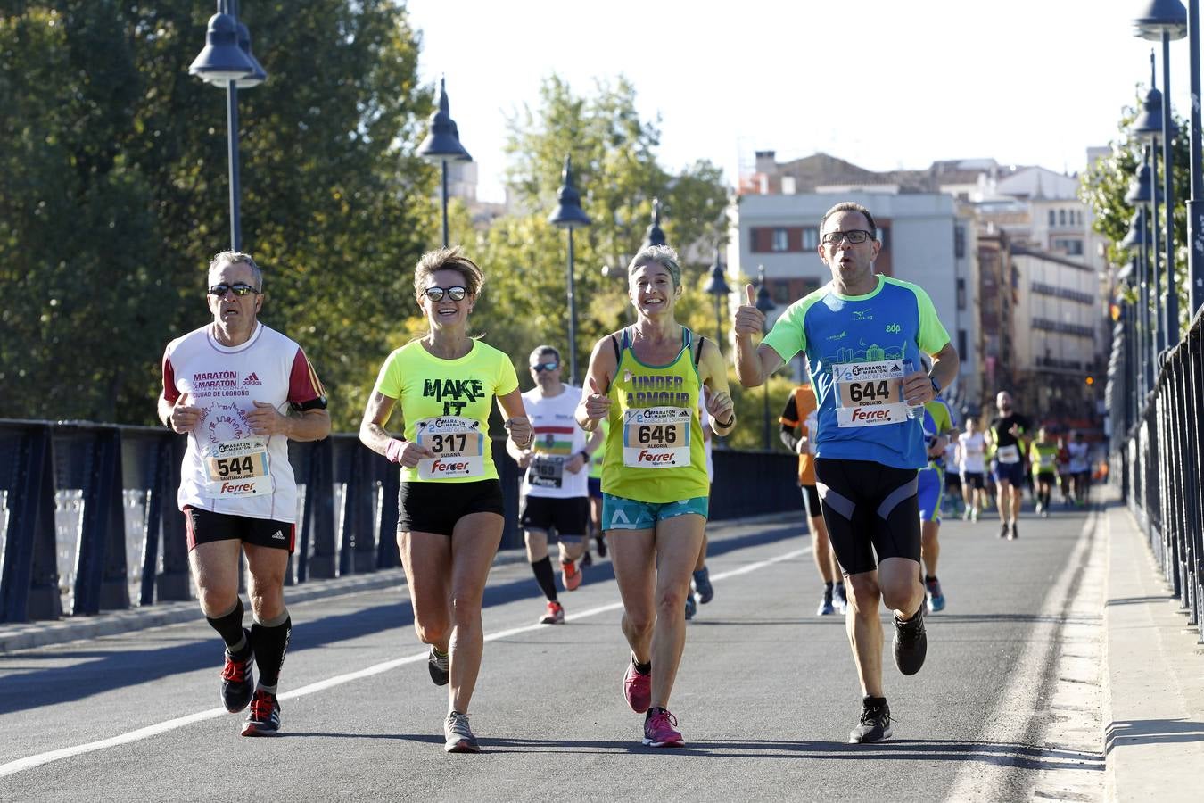 MIl doscientos atletas han participado hoy en esta carrera que se ha celebrado en el centro de Logroño.