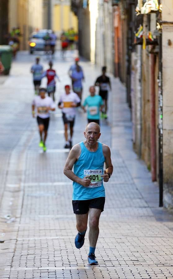 MIl doscientos atletas han participado hoy en esta carrera que se ha celebrado en el centro de Logroño.