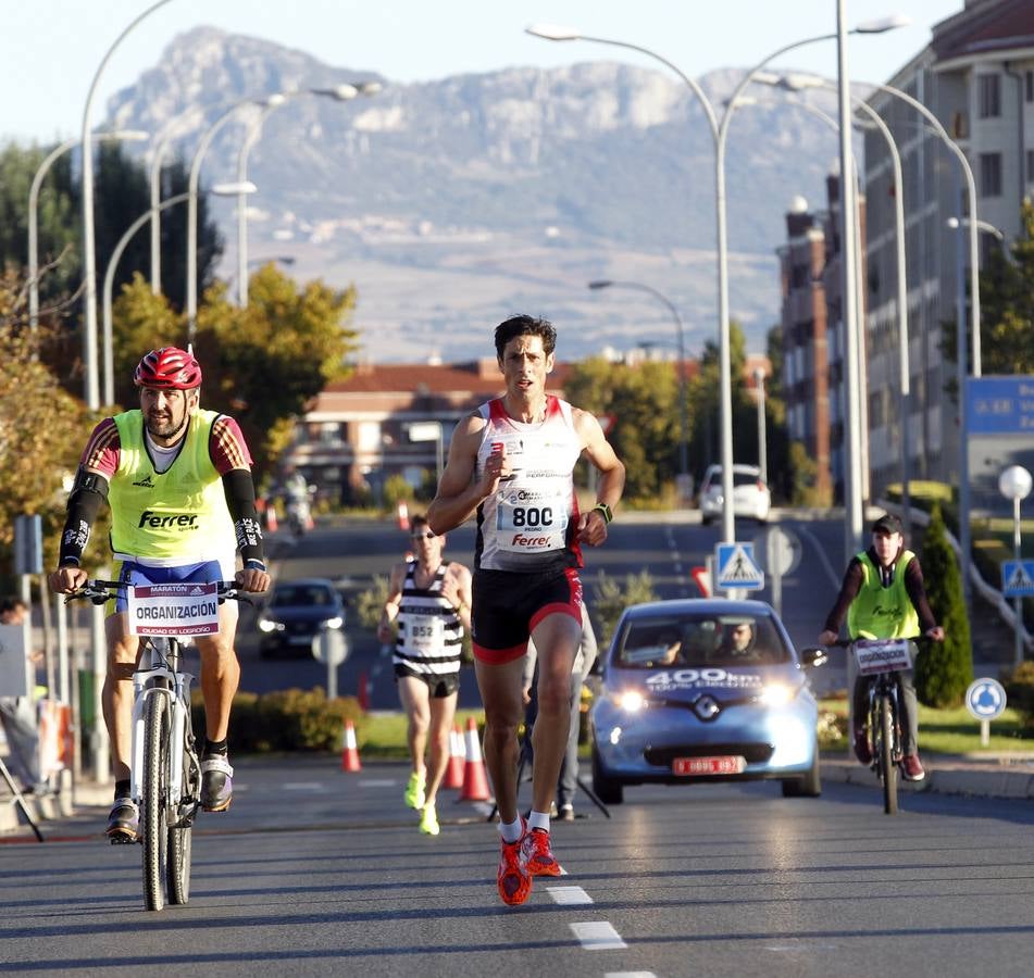 MIl doscientos atletas han participado hoy en esta carrera que se ha celebrado en el centro de Logroño.